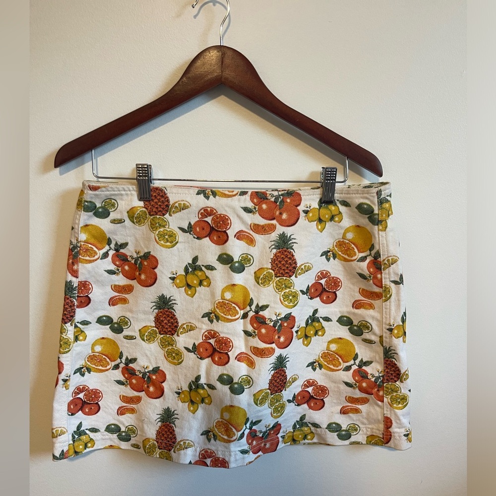 Fruit print skirt